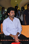 Filename=Kalyanram_Radiomirchi_001.jpg
Filesize=263KiB
Dimensions=800x1204
Date added=Apr 03, 2014 Kalyanram_Radiomirchi_001.jpg