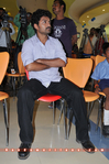 Filename=Kalyanram_Radiomirchi_014.jpg
Filesize=260KiB
Dimensions=800x1204
Date added=Apr 03, 2014 Kalyanram_Radiomirchi_014.jpg