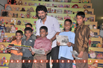 Filename=Kalyanram_Radiomirchi_023.jpg
Filesize=178KiB
Dimensions=800x531
Date added=Apr 03, 2014 Kalyanram_Radiomirchi_023.jpg
