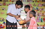 Filename=Kalyanram_Radiomirchi_027.jpg
Filesize=177KiB
Dimensions=800x531
Date added=Apr 03, 2014 Kalyanram_Radiomirchi_027.jpg