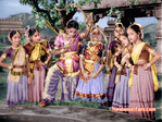Filename=Mayabazar_004.jpg
Filesize=243KiB
Dimensions=800x600
Date added=Apr 03, 2014 Mayabazar_004.jpg