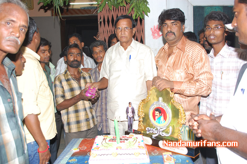 Mithrudu-100days-002.jpg