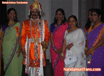 Filename=NBK_MomsDance_03-01.jpg
Filesize=98KiB
Dimensions=677x494
Date added=Apr 03, 2014 NBK_MomsDance_03-01.jpg