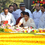 Filename=NTR_Vardhanthi_2012_006.jpg
Filesize=350KiB
Dimensions=1000x1006
Date added=Apr 03, 2014 NTR_Vardhanthi_2012_006.jpg