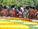 Filename=NTR_Vardhanthi_2012_031.jpg
Filesize=332KiB
Dimensions=1000x759
Date added=Apr 03, 2014 NTR_Vardhanthi_2012_031.jpg
