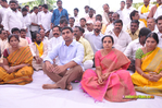 Filename=NTRVardhanthi2013_039.jpg
Filesize=207KiB
Dimensions=1000x664
Date added=Apr 03, 2014 NTRVardhanthi2013_039.jpg