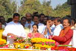 Filename=NTRVardhanthi2013_069.jpg
Filesize=283KiB
Dimensions=1000x671
Date added=Apr 03, 2014 NTRVardhanthi2013_069.jpg