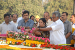 Filename=NTRVardhanthi2013_090.jpg
Filesize=247KiB
Dimensions=1000x671
Date added=Apr 03, 2014 NTRVardhanthi2013_090.jpg