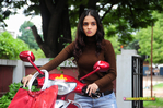 Filename=Nandeeswarudu_113.jpg
Filesize=218KiB
Dimensions=1000x665
Date added=Apr 03, 2014 Nandeeswarudu_113.jpg