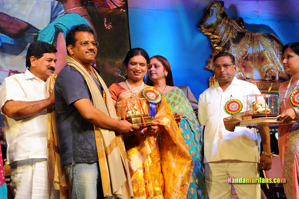 Nandi-200910-074.jpg
