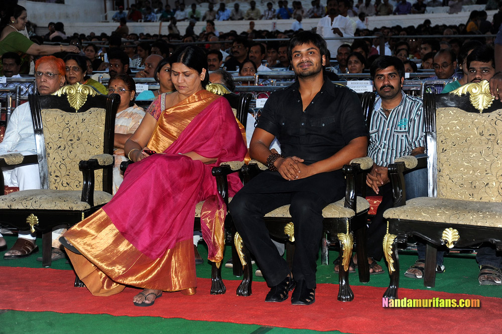 Nandi-200910-206.jpg