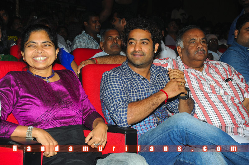 Oosaravelli_Audio_184.jpg