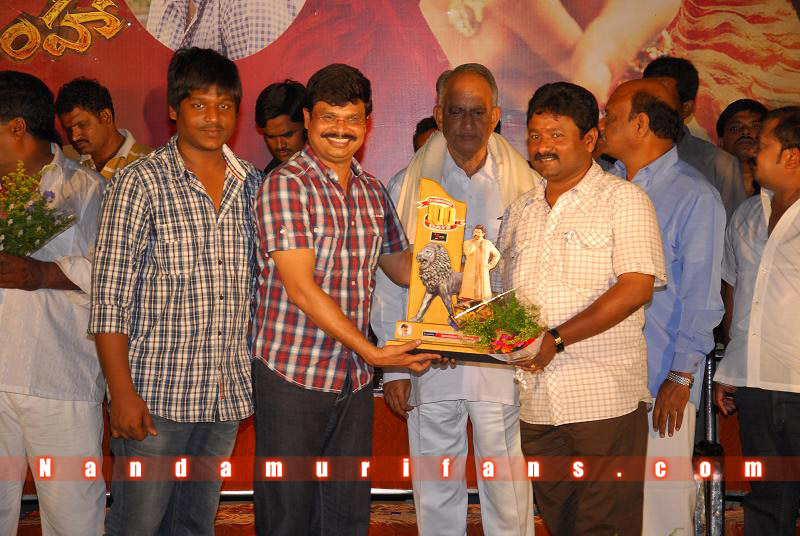 Simha_200days_017.jpg