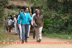 Filename=Srr_working_stills_018.jpg
Filesize=186KiB
Dimensions=800x532
Date added=Apr 04, 2014 Srr_working_stills_018.jpg