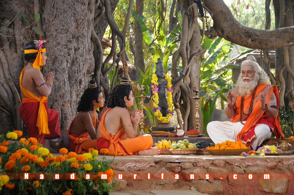 Sriramarajyam-012.jpg