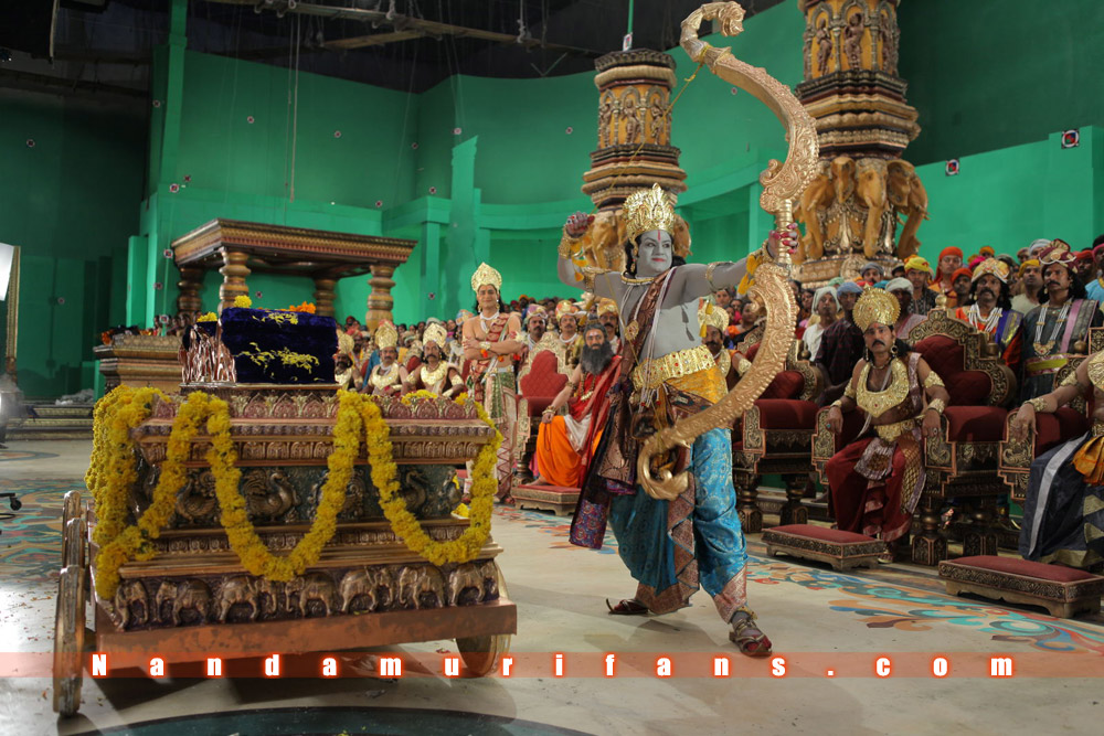 SriRamarajyam_Sets_065.jpg