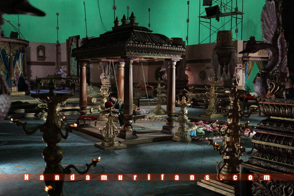 SriRamarajyam_Sets_082.jpg