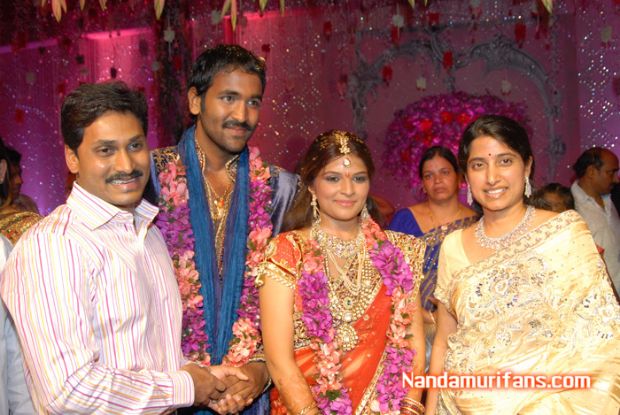 Vishnu-engagement-023.jpg