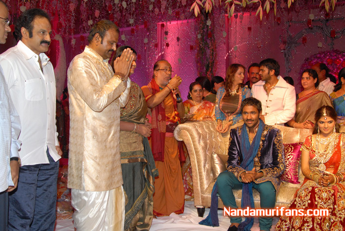 Vishnu-engagement-061.jpg